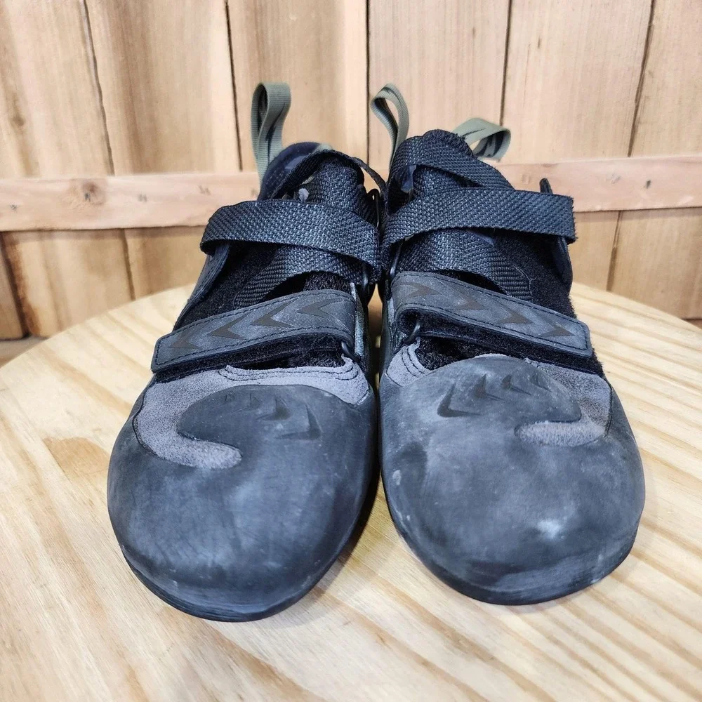 Evolv Kronos Rock Climbing Shoes Mens 9.5 Womens 10.5 Black Strap Closure TRAX